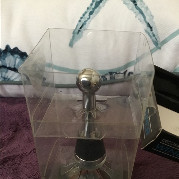 NWT Glass Wine Stopper. - Picture 7 of 8
